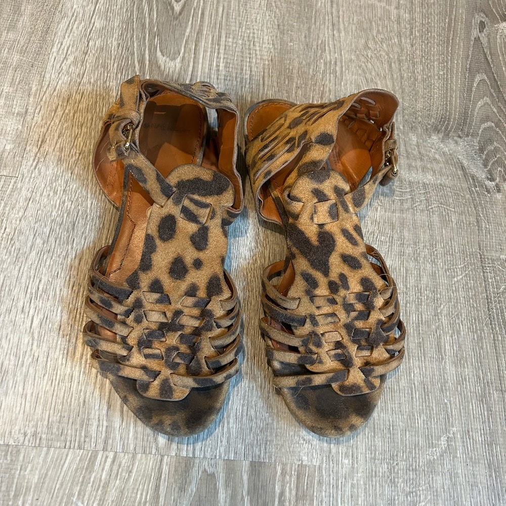 Givenchy women’s sandals